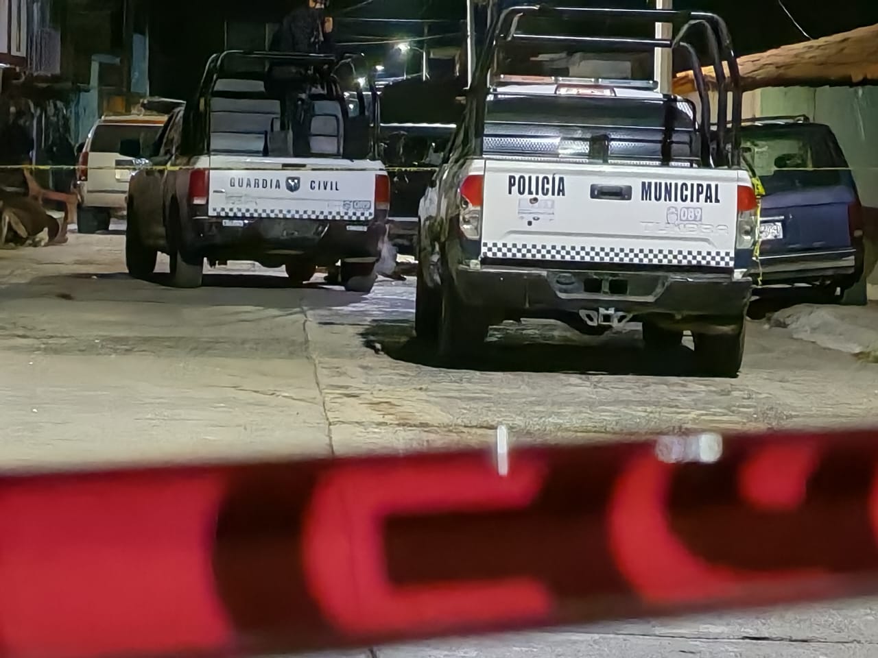 Fuerte movilización policiaca en Queréndaro por presunto enfrentamiento armado.