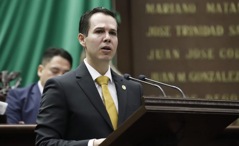 Celebra Alfredo Anaya aprobación de dictamen para promover parques inclusivos en Michoacán