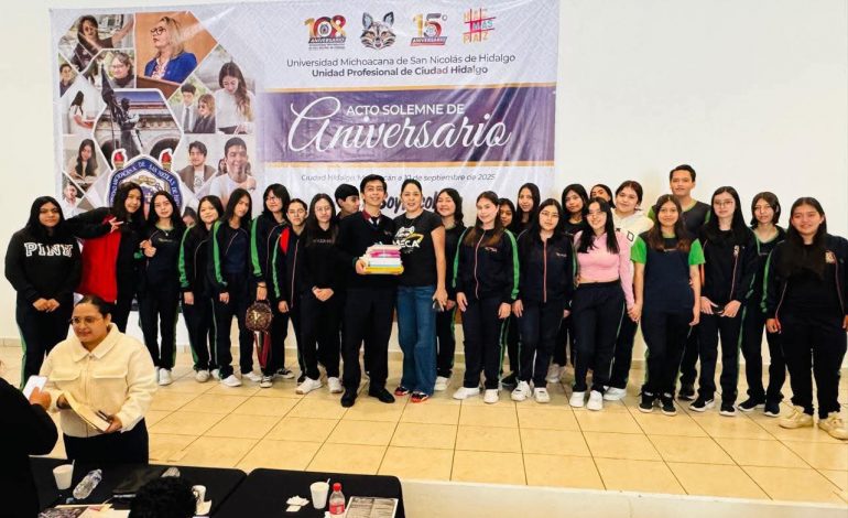 Alumno del Cecytem Ciudad Hidalgo gana primer lugar en oratoria en concurso estatal