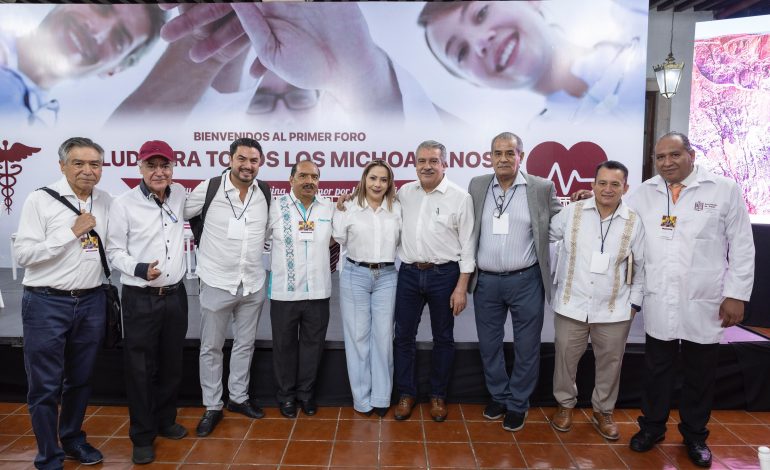 Raúl Morón atiende peticiones y necesidades del Sector Salud de Michoacán