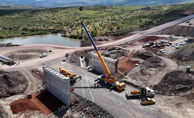 Inicia montaje de trabes en segmento 5 del segundo anillo periférico: Rogelio Zarazúa