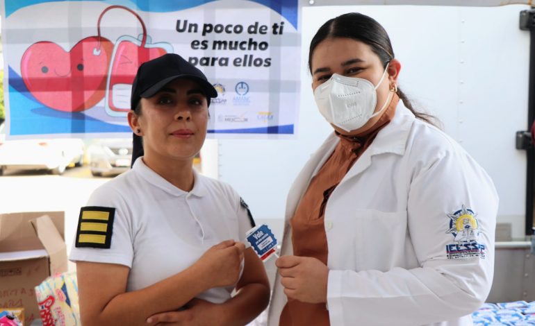 Cadetes donan sangre en apoyo a la niñez y adolescencia con cáncer