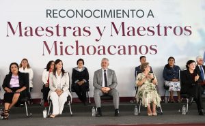 Orden en la educación, la mejor herencia para los michoacanos: Bedolla