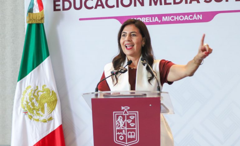 Gabriela Molina impulsa la transformación humanista en educación media superior