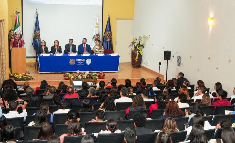 Licenciatura en Enfermería obtiene la Opinión Técnica Académica Favorable de la CIFRHS; Yarabí Ávila destaca este logro