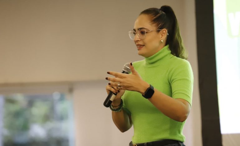 Sandra Arreola propone garantizar la justificación de inasistencias escolares por motivos menstruales en Michoacán