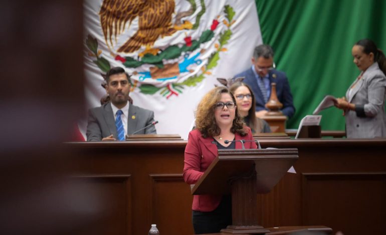 Melba Albavera impulsa iniciativa para reconocer los derechos menstruales en Michoacán