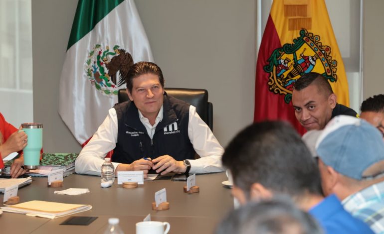 Alfonso Martínez y líderes taxistas estrechan comunicación para mejorar movilidad en Morelia