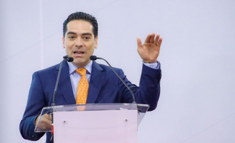 Habilitado puente sur del distribuidor Eréndira; funciona a contraflujo: Rogelio Zarazúa