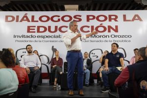 «Estoy orgulloso de ser un maestro normalista»: Morón