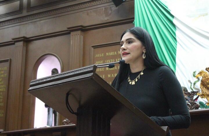 Diana Espinoza presenta propuesta para mejorar movilidad en Morelia, con la implementación del servicio Trolebús