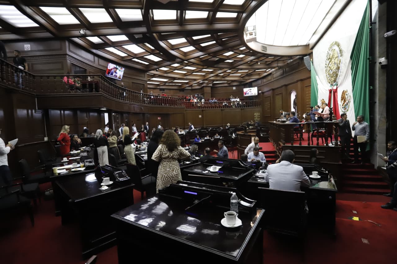 Promoción de lactarios en espacios públicos, facultad de comisiones edilicias de la mujer: 76 Legislatura