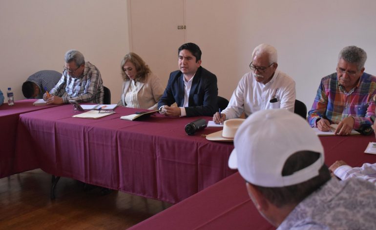 Establece Gobierno de Michoacán y autoridades federales mesa de trabajo con productores del campo