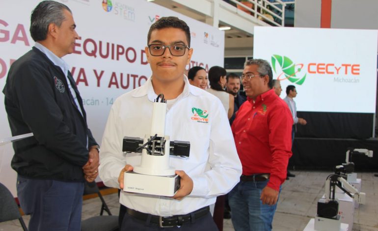 Beneficia Cecytem a más de 10 mil estudiantes con equipo de robótica