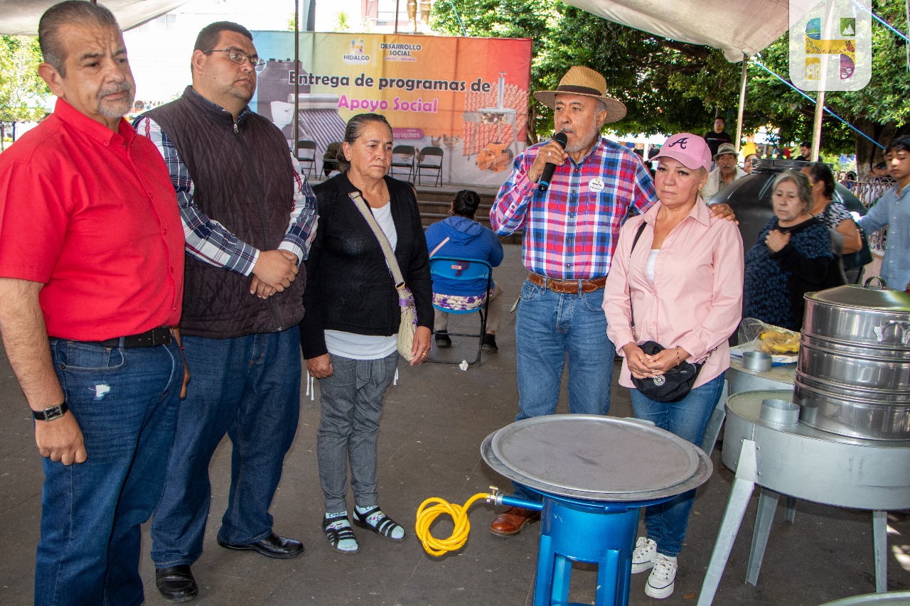 El Gobierno Municipal que encabeza Jeovana Alcántar, realizó la Décima Entrega del Programa de Apoyos Sociales.