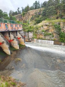 Conagua aumenta desfogue controlado de la presa de Cointzio.
<br>