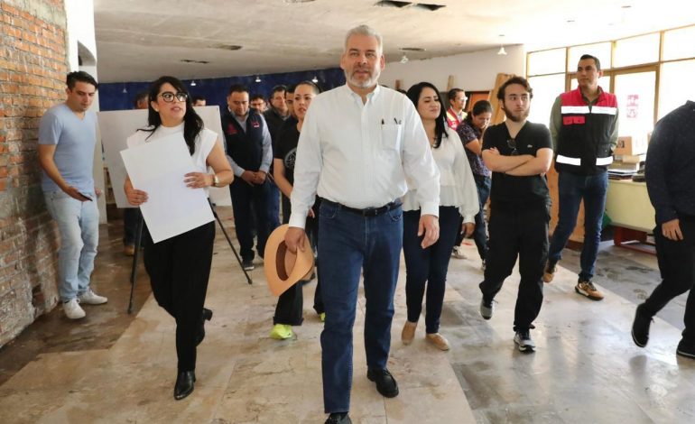 Supervisa Bedolla avances de la modernización del Planetario de Morelia
