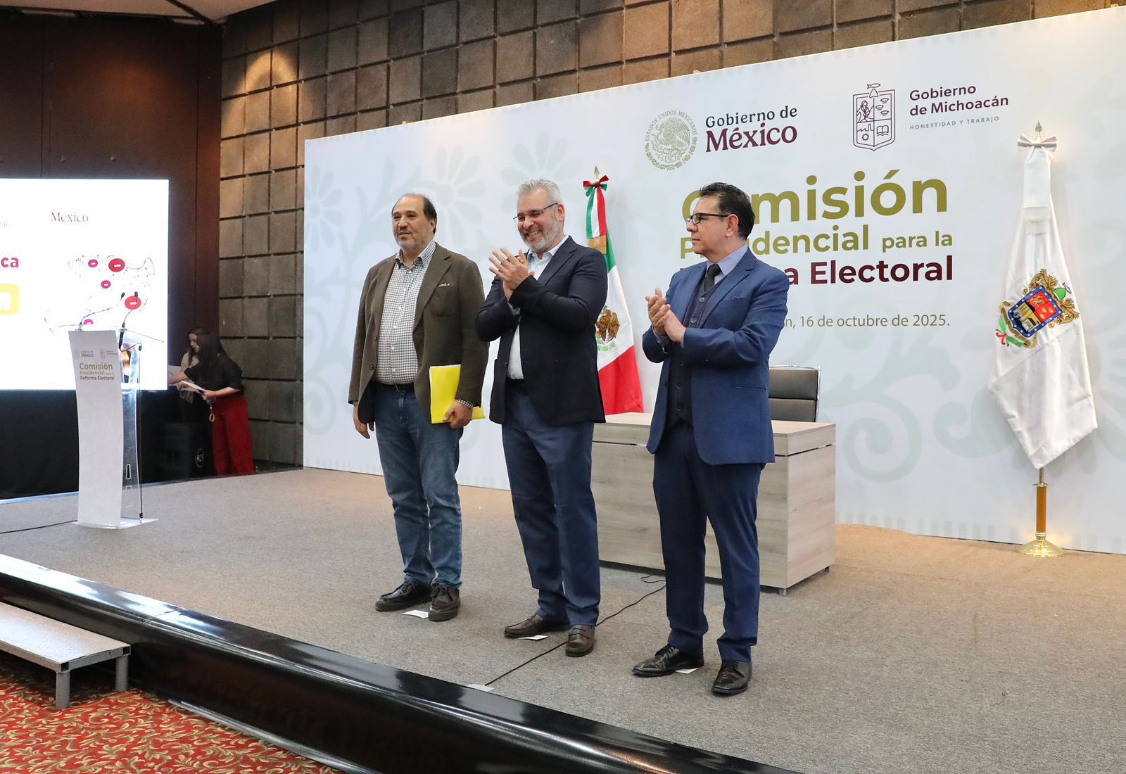 Necesarias las propuestas ciudadanas para reforma electoral de fondo: Bedolla.