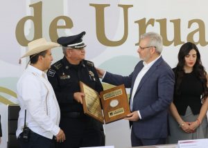 Honra Bedolla memoria de los Mártires de Uruapan a 160 años de su muerte.