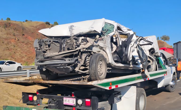 Inicia FGE Carpeta de Investigación por accidente de tránsito registrado en la autopista México–Guadalajara; hay siete personas fallecidas.