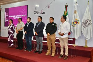 Gobierno estatal equipa a guardias civiles, policías municipales y autogobiernos.