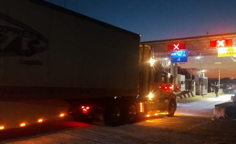 Libre el tránsito vehicular en carreteras y autopistas de Michoacán: SSP.