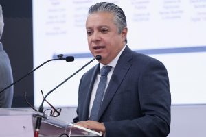 El costo por regularizar una motocicleta será de 985 pesos: Luis Navarro.