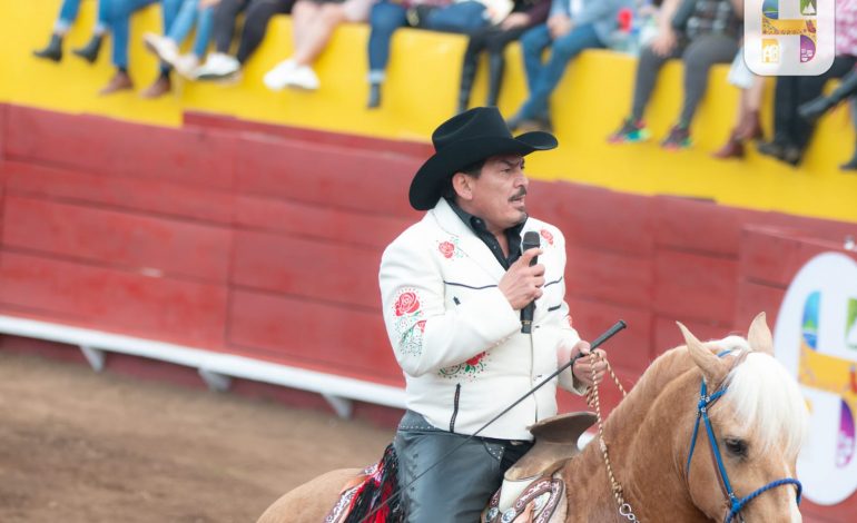 José Manuel Figueroa se ganó el corazón del público de Ciudad Hidalgo y la región en su presentación exitosa en la Plaza de Toros el Relicario