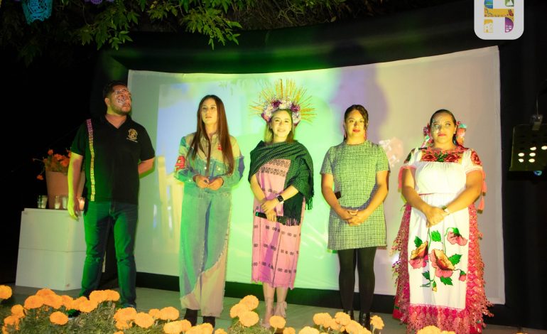 En la Casa de la Cultura, Se realizó la Fiesta Más Viva de Todas, con música, danza, concurso de Catrinas y Catrines.