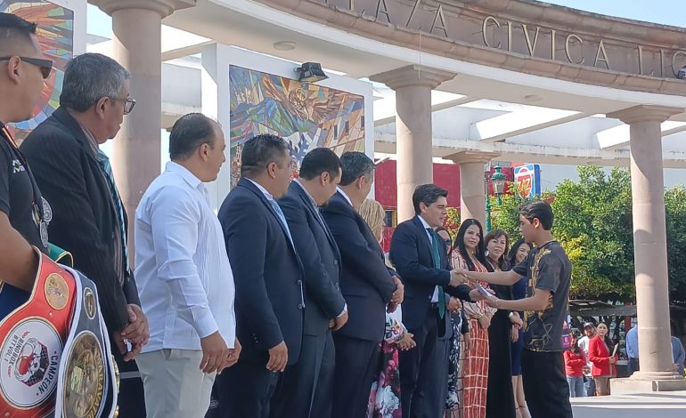 Toño Ixtláhuac llama a fortalecer instituciones en conmemoración de la Revolución Mexicana