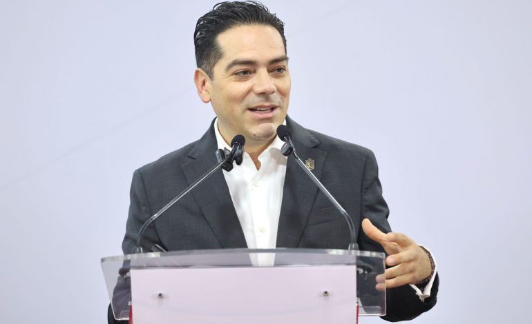 Distribuidor vial La Hielera en la recta final con el 87 % de avance: Rogelio Zarazúa