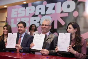 Michoacán avanza hacia la consolidación de centros de trabajo libres de violencia contra las mujeres: Bedolla