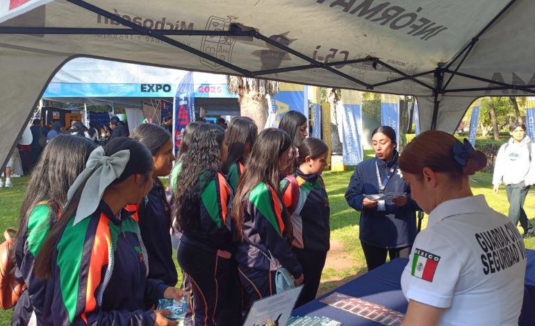 Planteles del Cecytem participan en ExpoUnis 2025 en Morelia