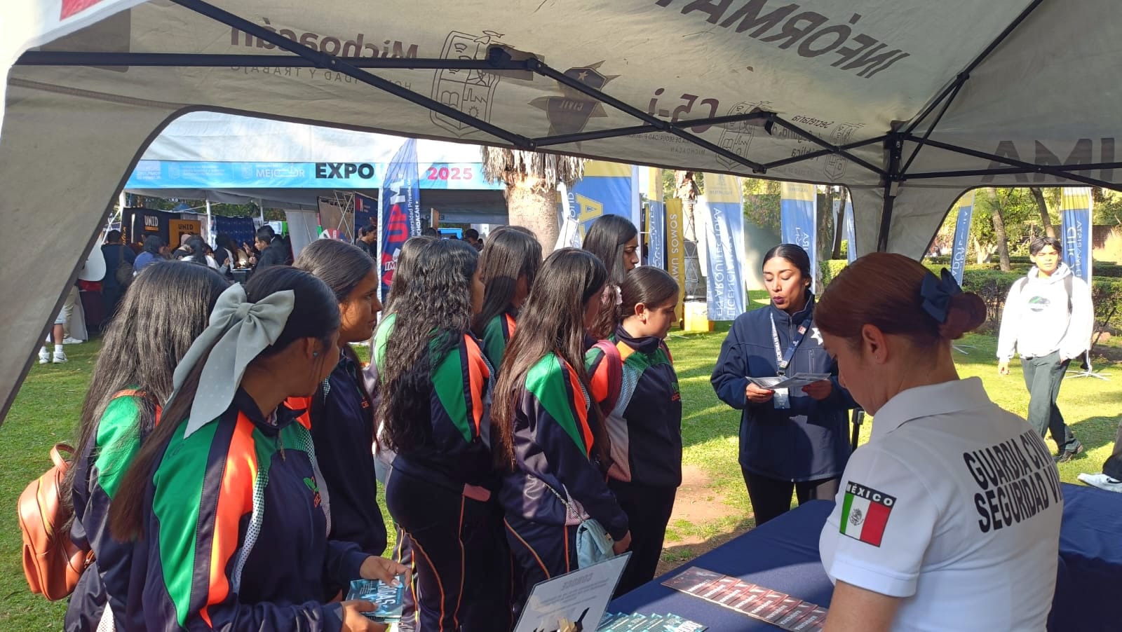 Planteles del Cecytem participan en ExpoUnis 2025 en Morelia