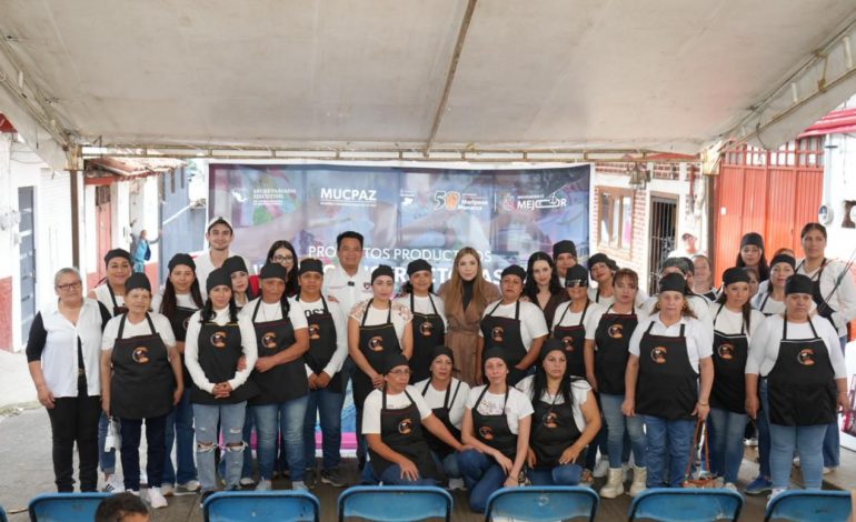 Nuevo taller productivo de mujeres en Ario: SESESP