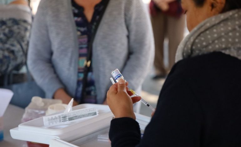 Habrá centros de vacunación en 39 municipios de Michoacán: SSM