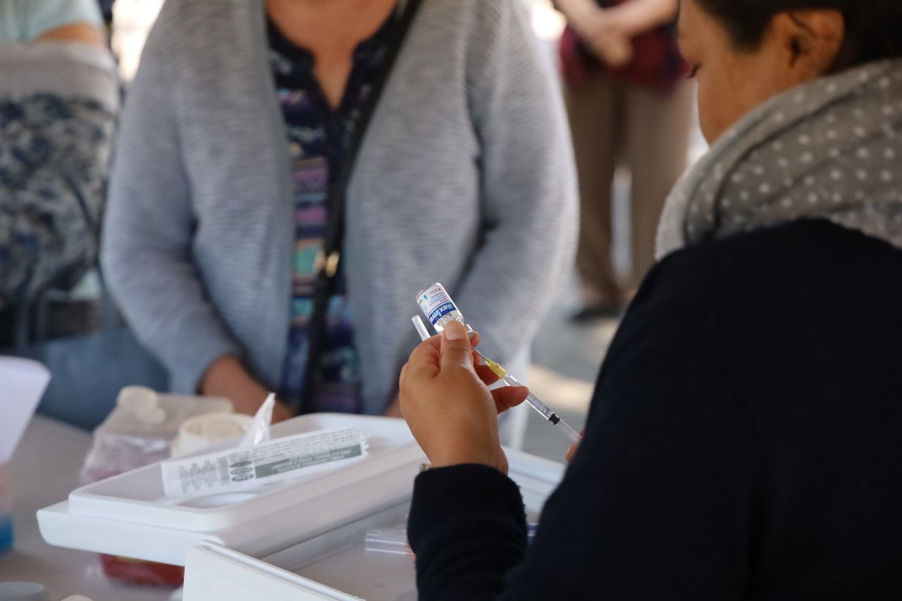 Habrá centros de vacunación en 39 municipios de Michoacán: SSM