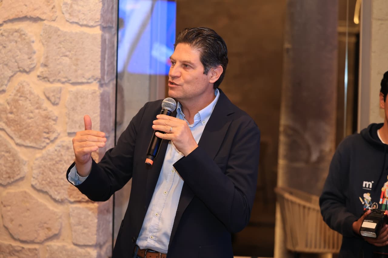 Todos debemos participar en la construcción de La Paz: Alfonso Martínez