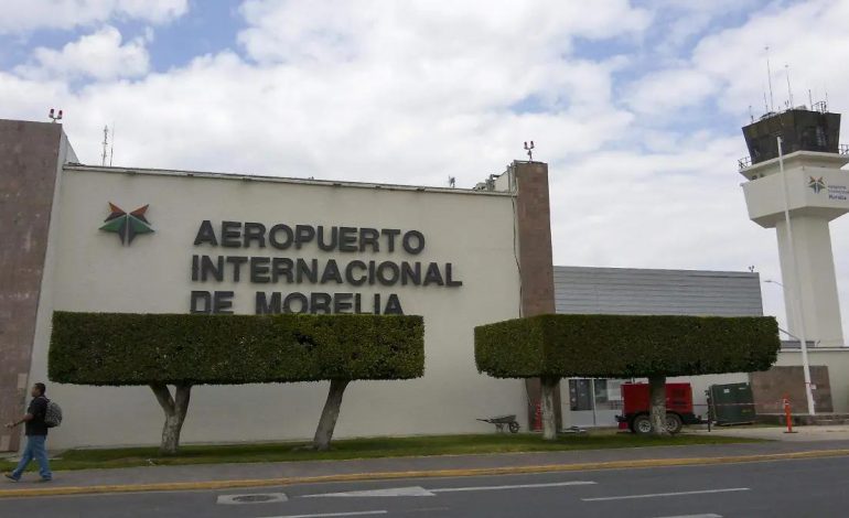 OBTIENE FGR VINCULACIÓN A PROCESO CONTRA UNA PERSONA DETENIDA CON CARGADORES EN EL AEROPUERTO DE MORELIA