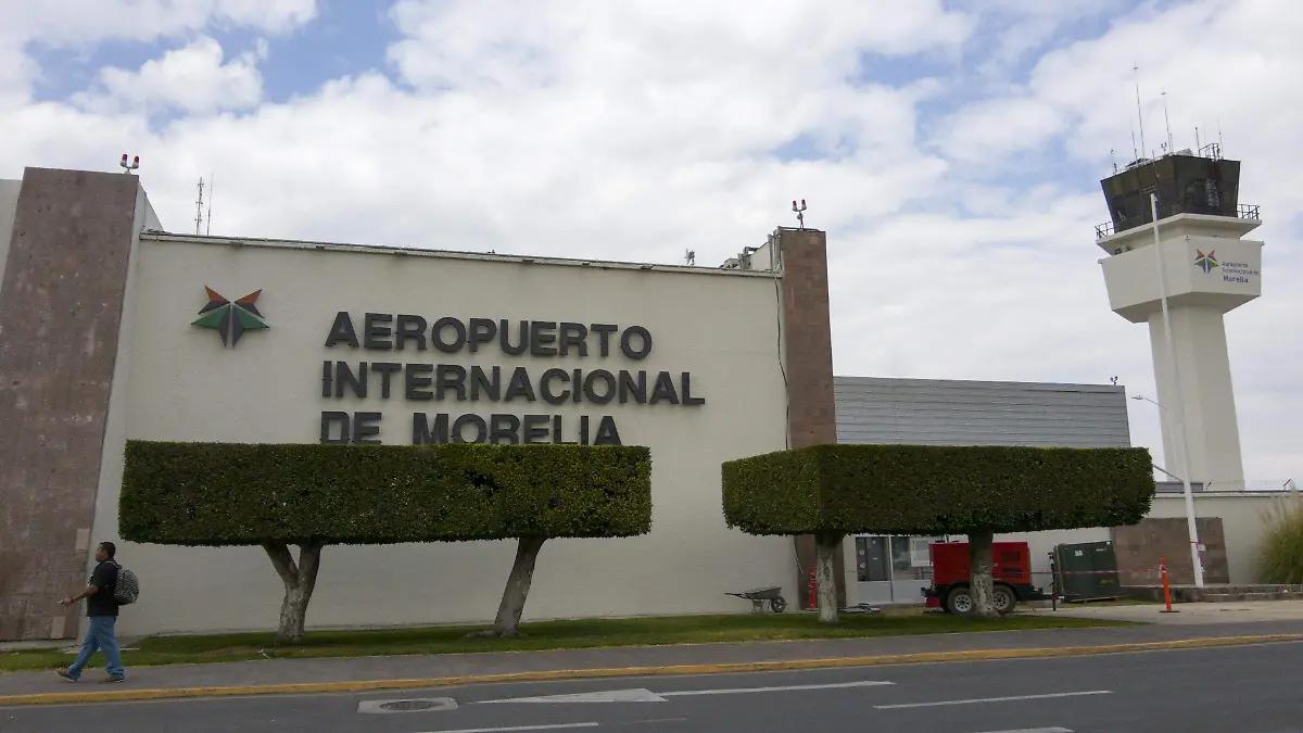 OBTIENE FGR VINCULACIÓN A PROCESO CONTRA UNA PERSONA DETENIDA CON CARGADORES EN EL AEROPUERTO DE MORELIA