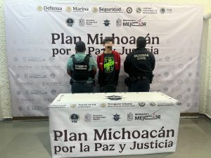 SSP detiene a un hombre en posesión de 74 dosis de metanfetamina en Morelia