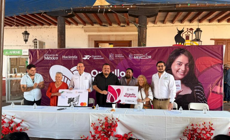 Semigrante entrega 100 tarjetas Orgullo Migrante en Lagunillas