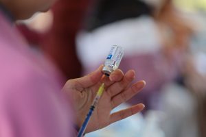 Vacunación, importante para frenar complicaciones graves de infecciones respiratorias: SSM