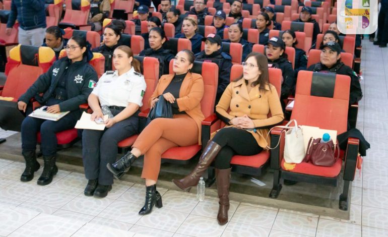 El Gobierno Municipal que encabeza, Jeovana Alcántar, llevó a cabo la Capacitación “Agentes Como Primer Respondientes, con Perspectiva de Género”.