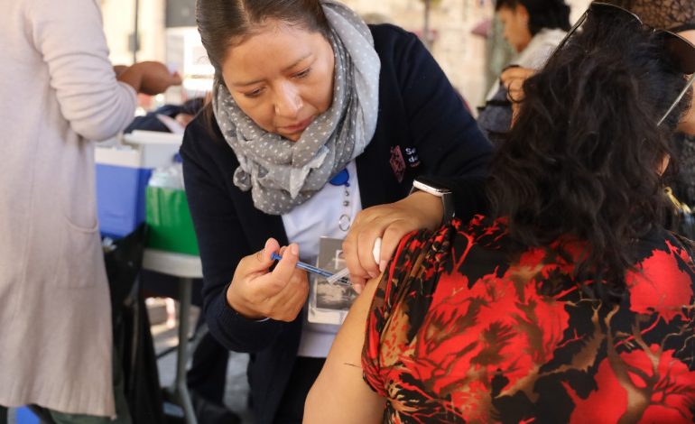 Más de 341 mil michoacanos protegidos contra la influenza: SSM