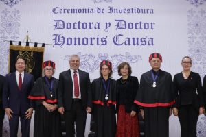 Reconoce Bedolla aportación de galardonados con doctorado honoris causa por la UMSNH.