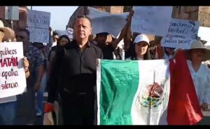 Exmagistrado federal y funcionario panista del Ayuntamiento de Morelia lideran marcha violenta.