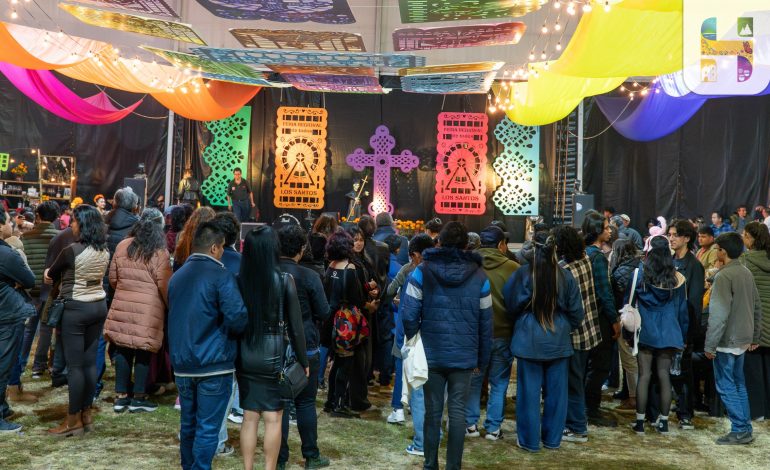 La Zona Oasis del Recinto Ferial, un lugar lleno de música, presentaciones teatrales, danza y diversión con el talento local de nuestro municipio.