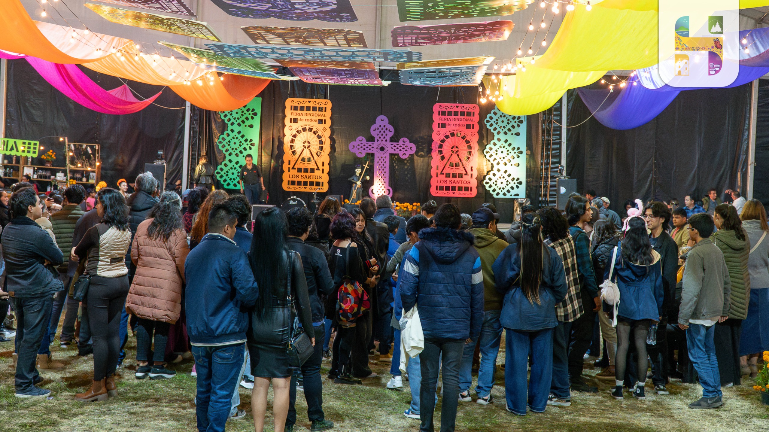 La Zona Oasis del Recinto Ferial, un lugar lleno de música, presentaciones teatrales, danza y diversión con el talento local de nuestro municipio.