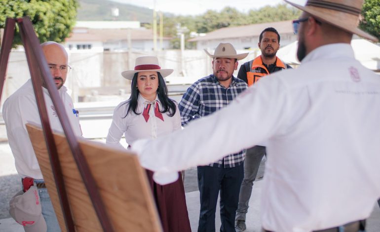 Instruye Gladyz Butanda a imprimir celeridad a obras realizadas en Uruapan.
